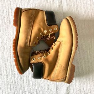 Timberland Wheat Nubuck Boots | Women’s Size 7